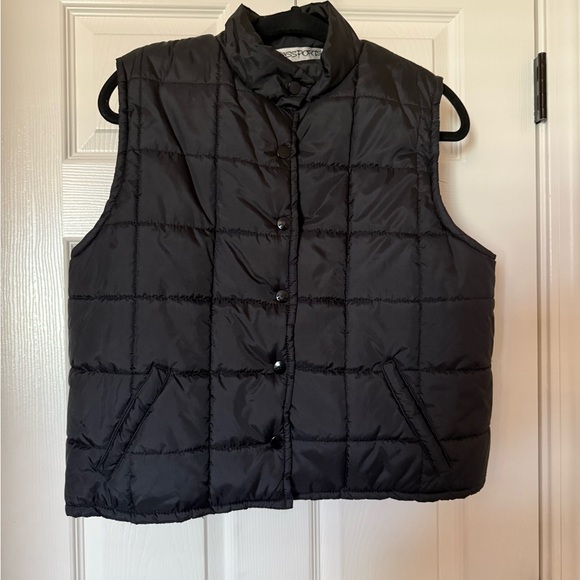 Passport Jackets & Blazers - VINTAGE Passport Quilted Black Vest